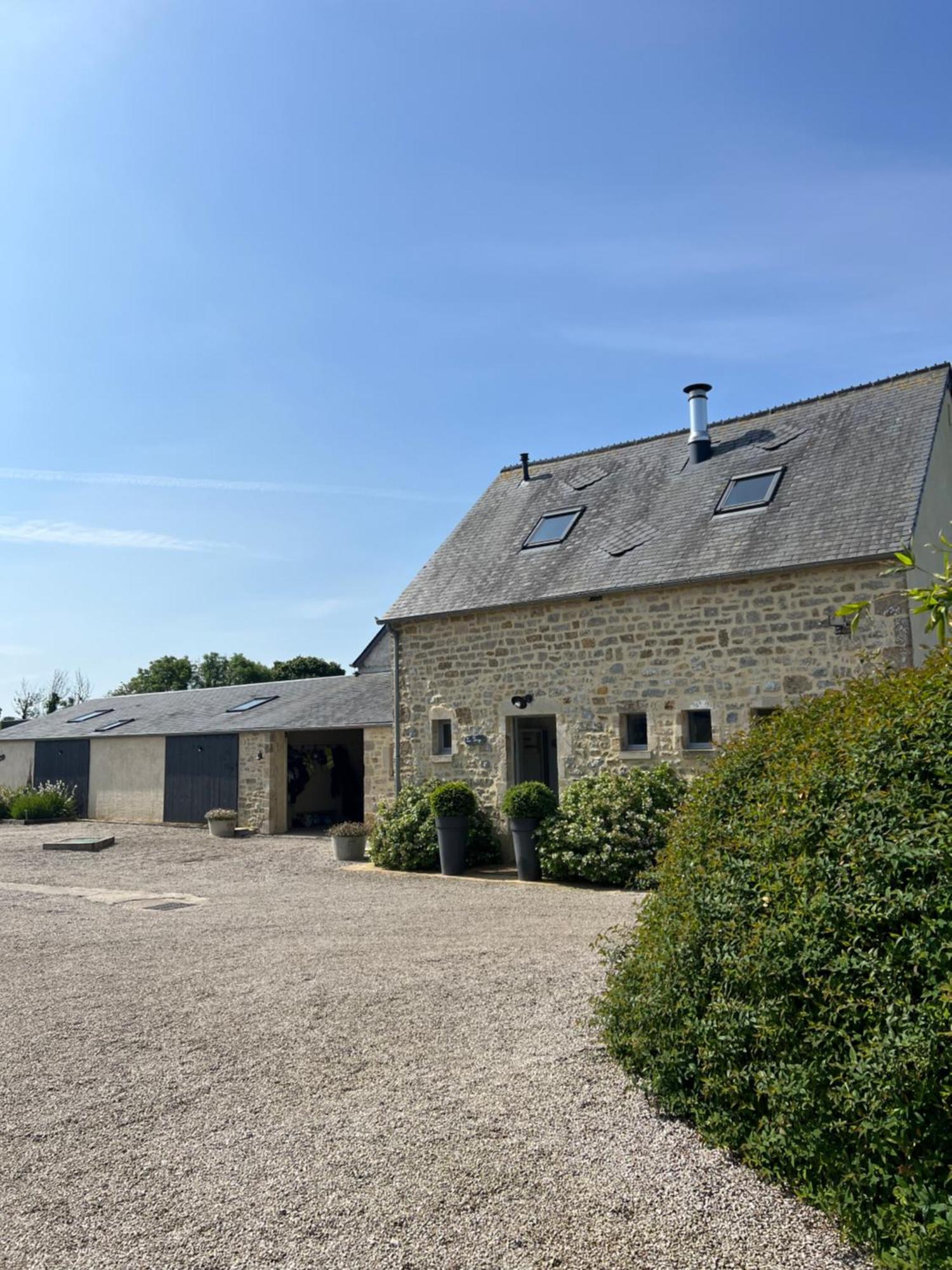 L'Atelier, Dependance De Charme, Ste Mere Eglise Sainte-Mère-Église エクステリア 写真